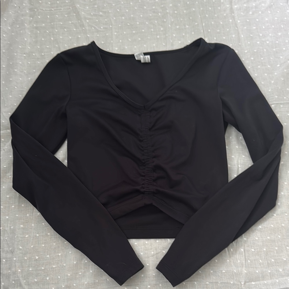 All in Motion Black Ruched Long Sleeve Crop Blouse